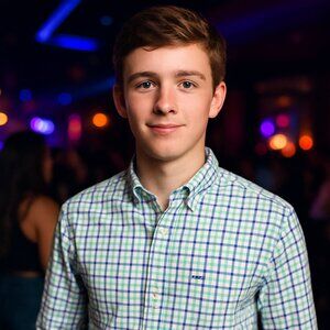 Vineyard Vines Blue & Green Plaid Whale Shirt - Size L (16)